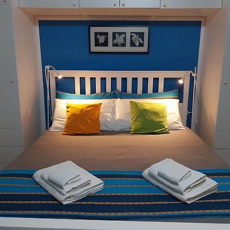 New Little House Hotel Наполи Екстериор снимка