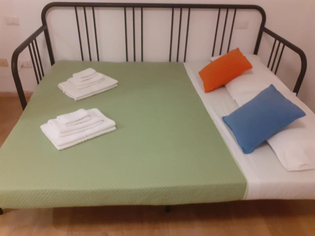 New Little House Hotel Наполи Екстериор снимка