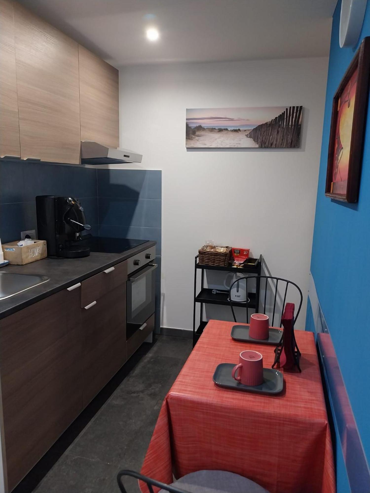 New Little House Hotel Наполи Екстериор снимка